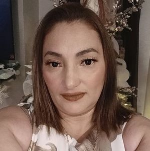 Meet your Posher, Nora